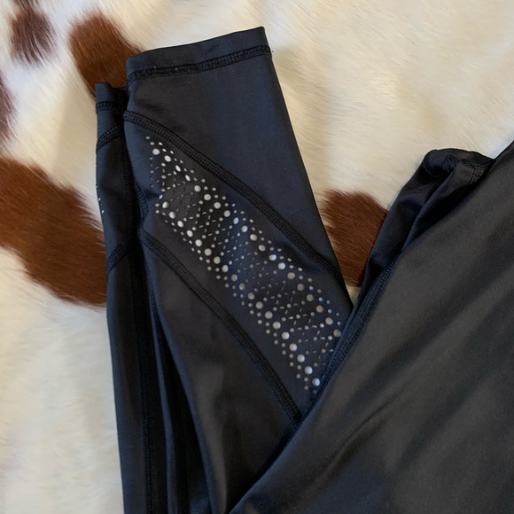 VICTORIA’S SECRET • Sport Knockout Leggings - Picture 2 of 6